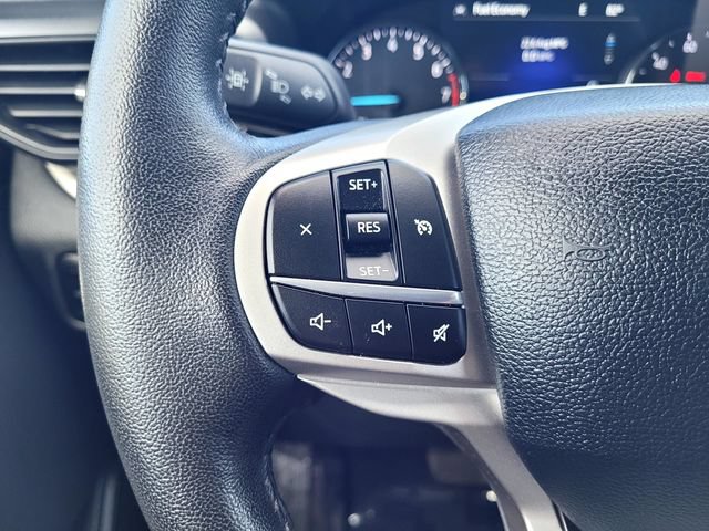 Certified 2024 Ford Explorer XLT RWD image 24