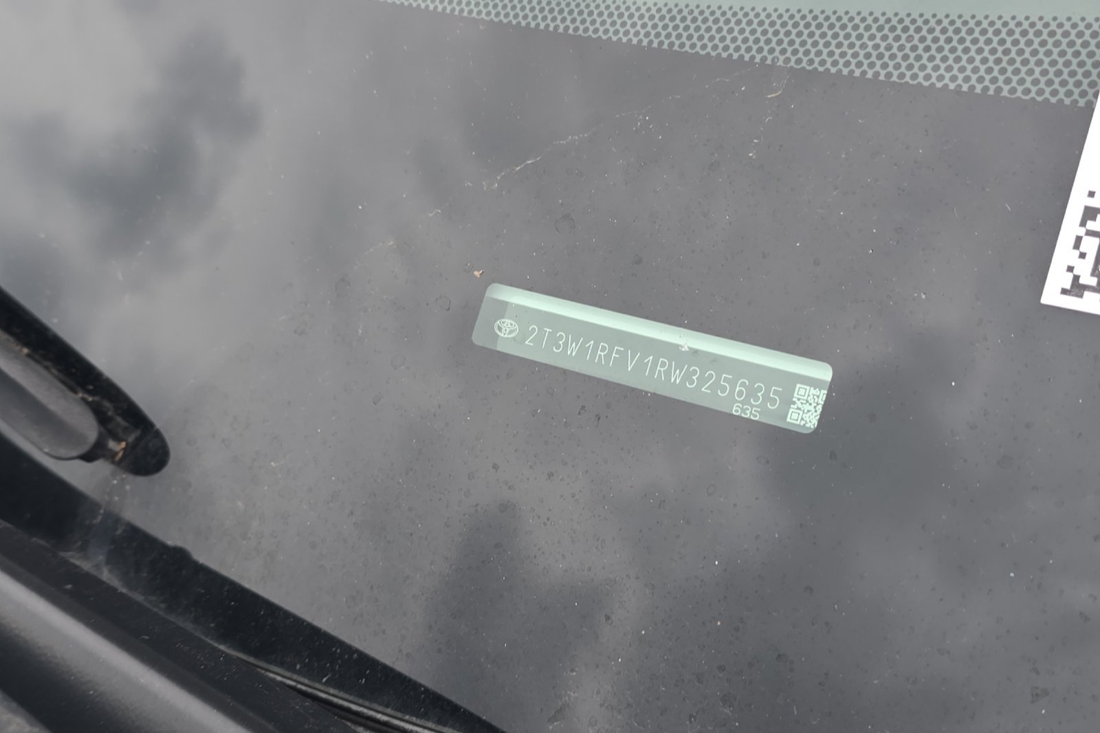 Used 2024 Toyota RAV4 XLE FWD image 3