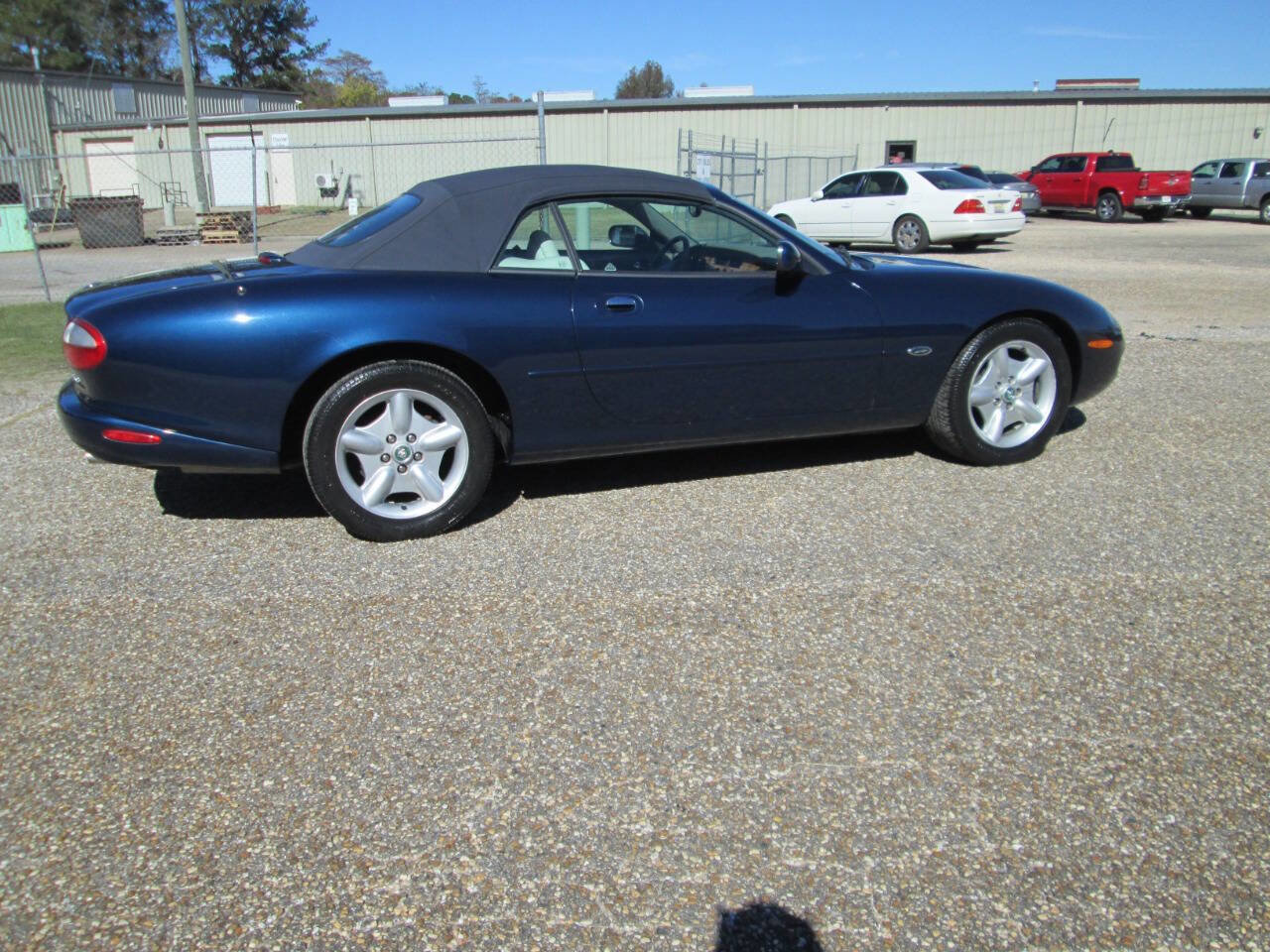 Used 1998 Jaguar XK8 XK8 2dr Convertible image 85