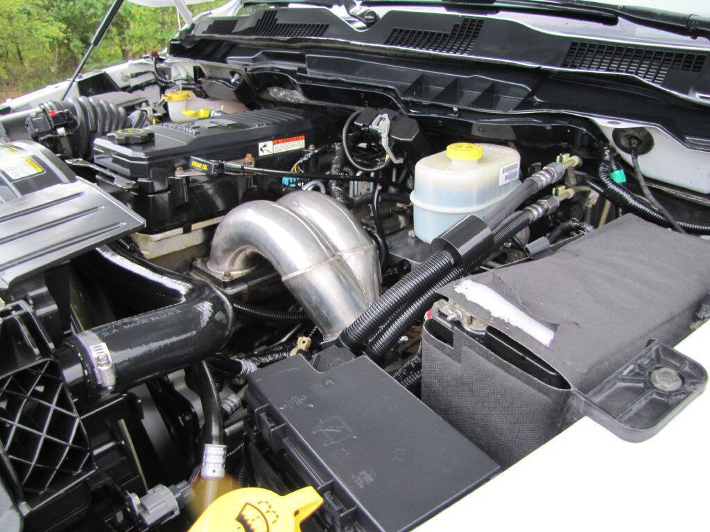 Used 2012 RAM 3500 ST w/ Chrome Appearance Group AWD/4WD image 38