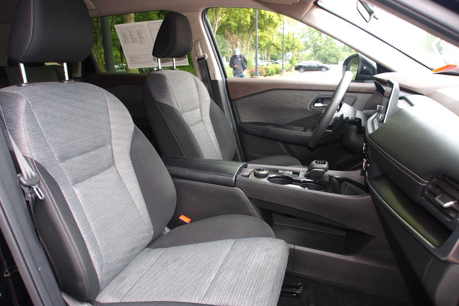 Used 2023 Nissan Rogue SV AWD/4WD image 11