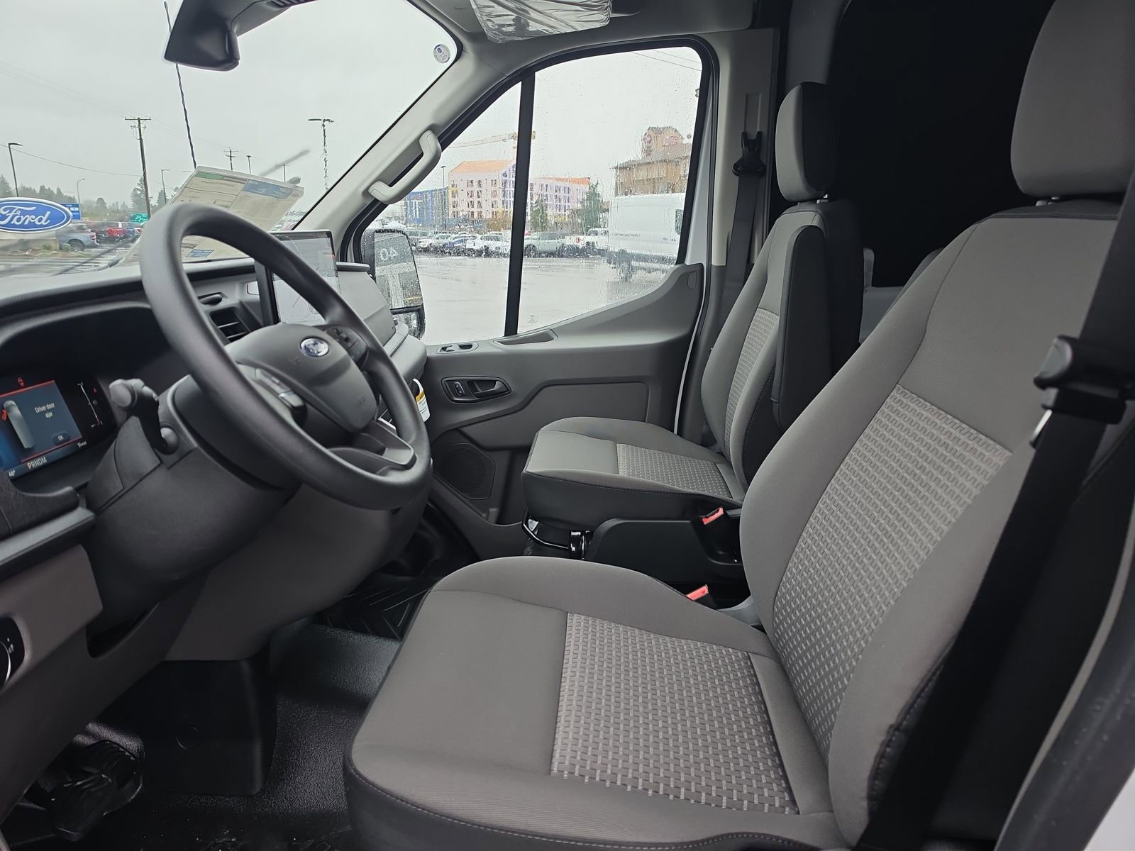 New 2026 Ford Transit 250 148 Medium Roof w/ Load Area Protection Package RWD image 10