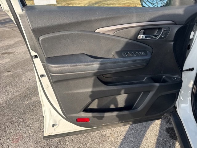 Used 2021 Honda Passport EX-L image 15