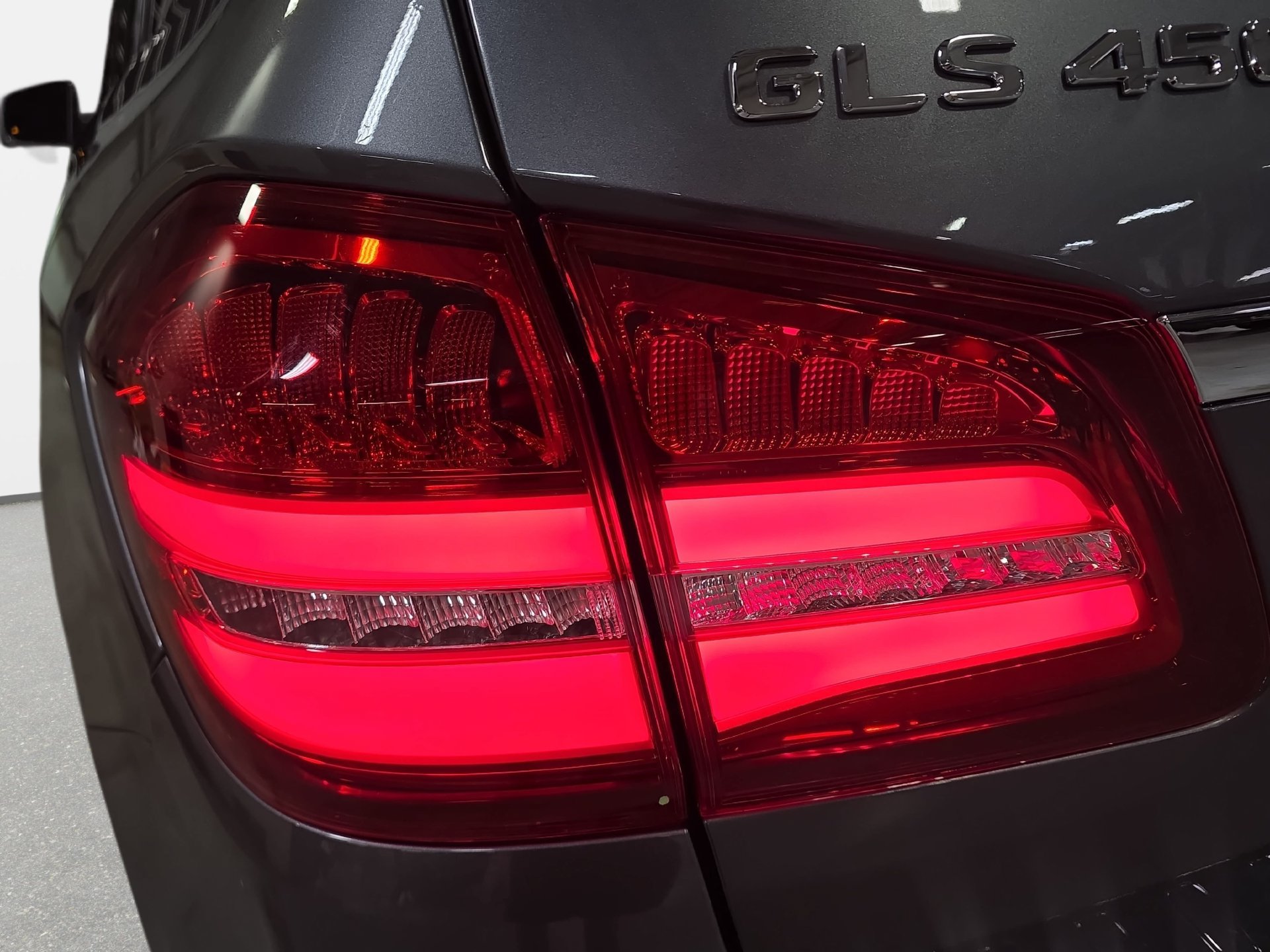 Certified 2019 Mercedes-Benz GLS 450 4MATIC image 32