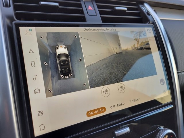Used 2025 Land Rover Discovery Dynamic SE image 35