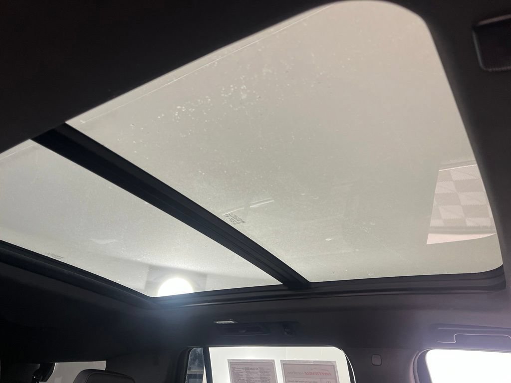 Certified 2023 Chevrolet Tahoe High Country w/ Advanced Technology Package AWD/4WD image 3