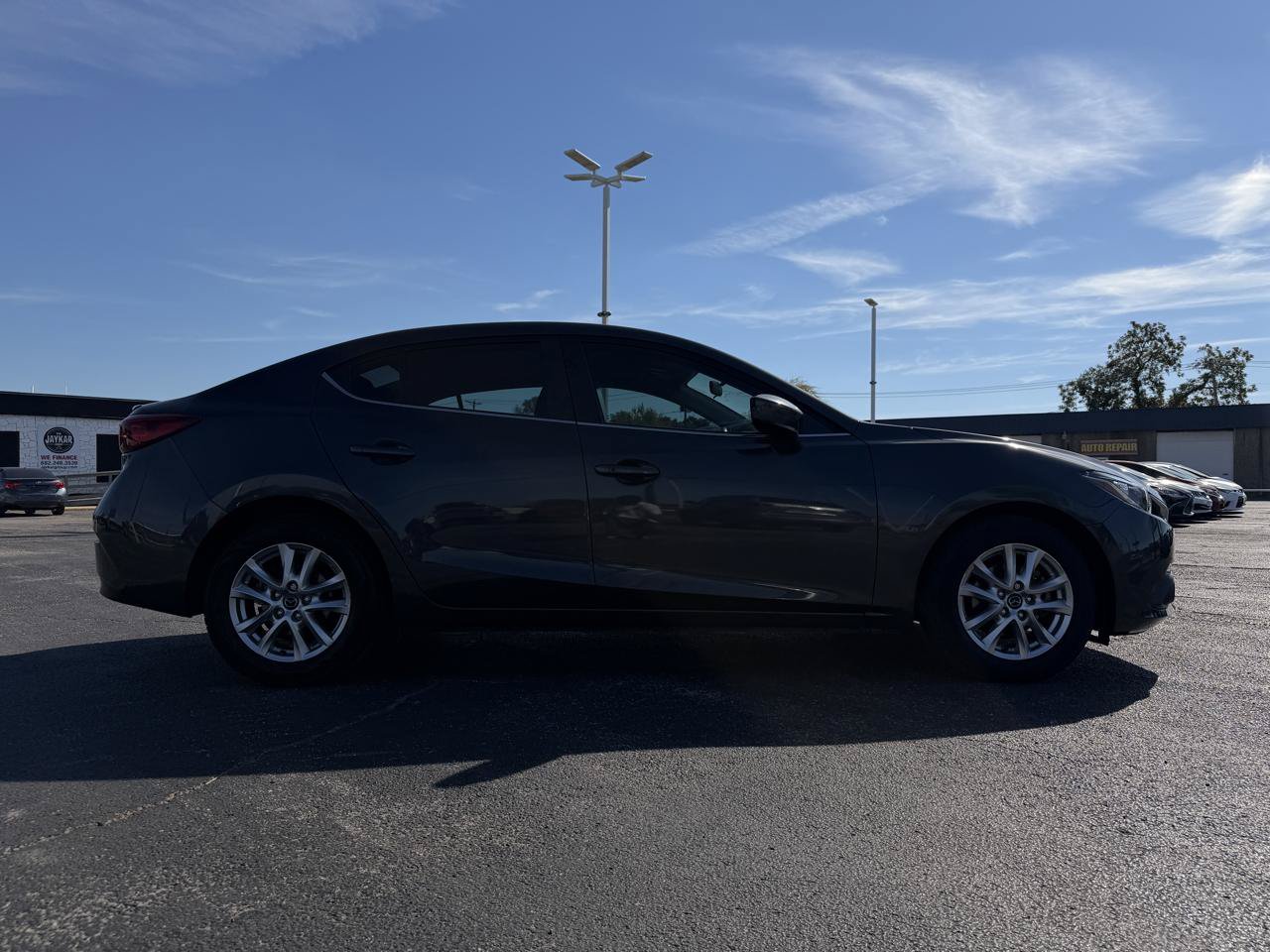 Used 2015 MAZDA MAZDA3 i Grand Touring FWD image 4