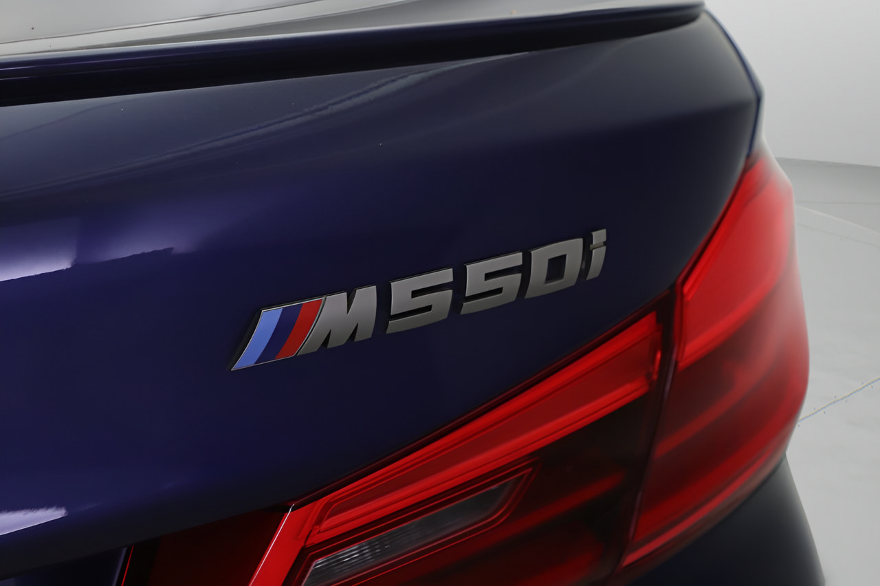 Used 2019 BMW M550i xDrive w/ Dynamic Handling Package AWD/4WD image 20