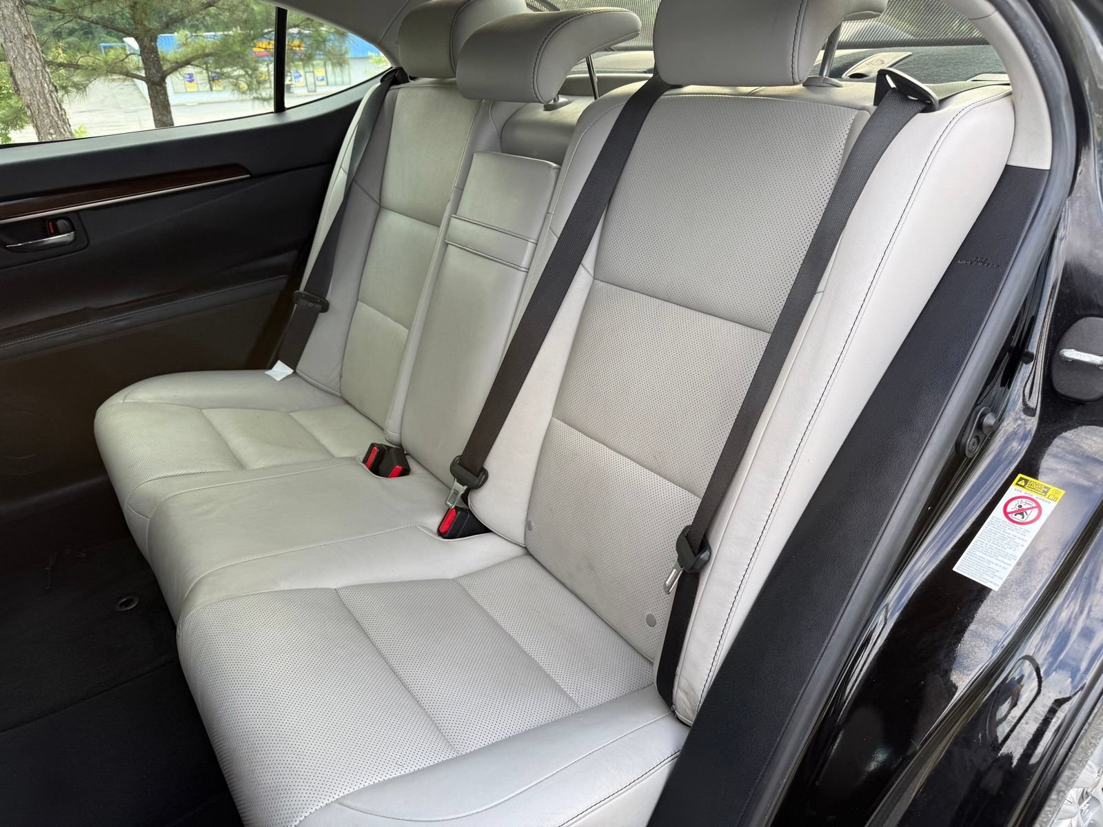 Used 2014 Lexus ES 350 w/ Luxury Package FWD image 40