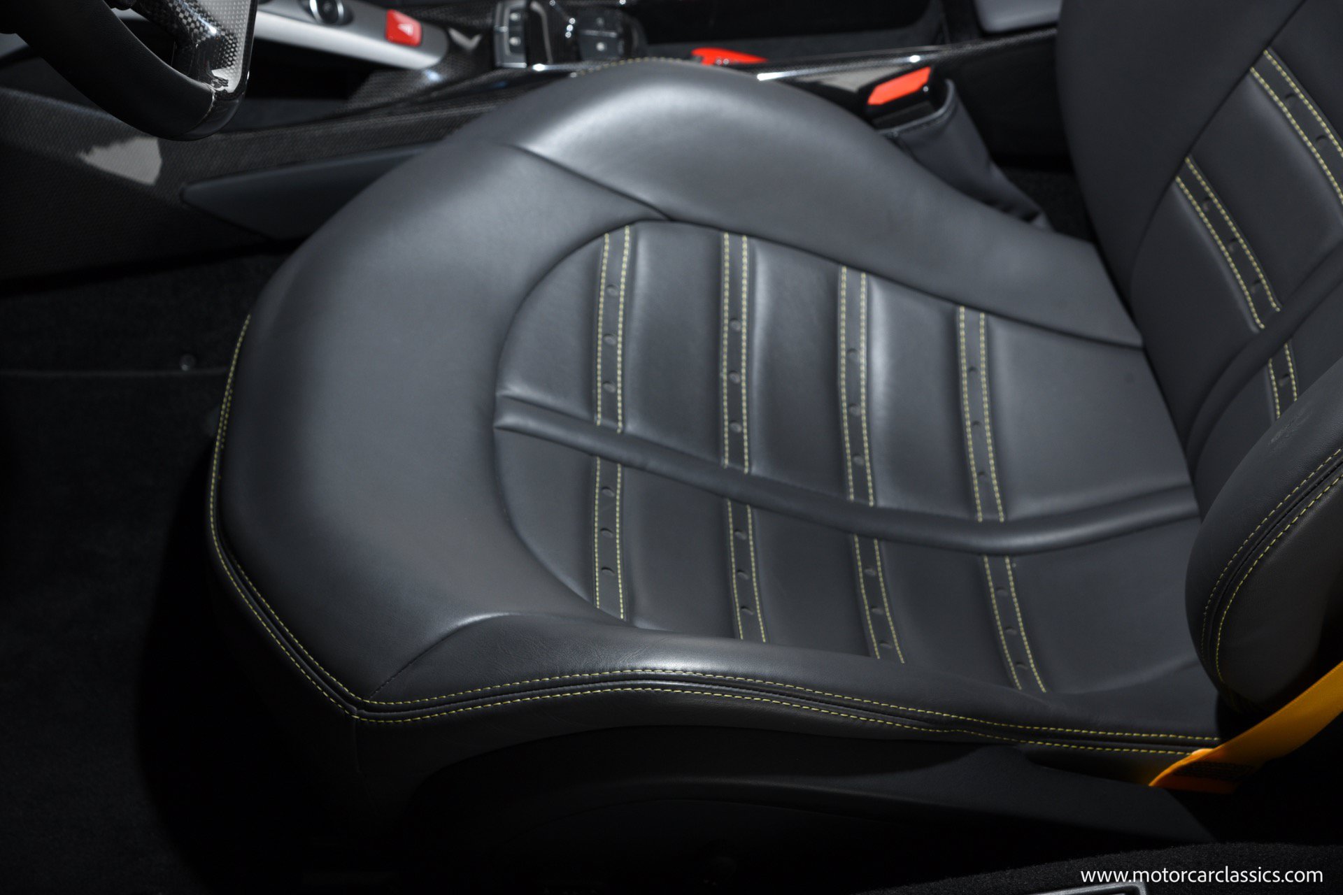Used 2016 Ferrari 488 Spider RWD image 31