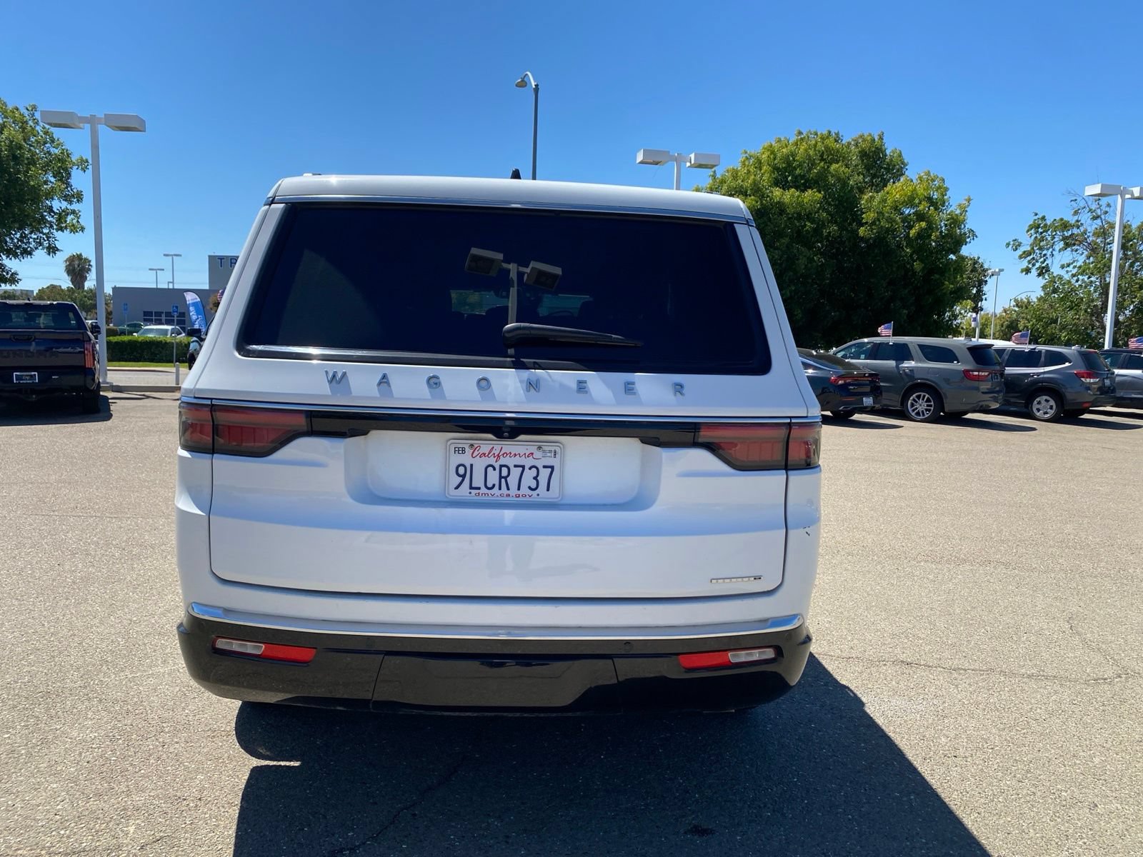 Used 2024 Jeep Wagoneer Series II w/ Flexible Seating Group AWD/4WD image 5