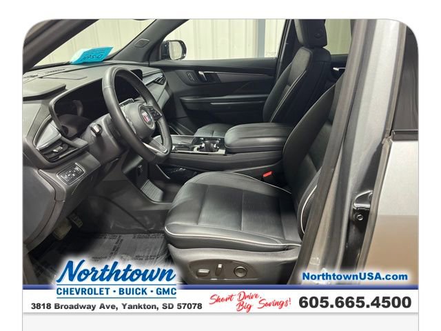 Used 2025 Buick Enclave Sport Touring image 18