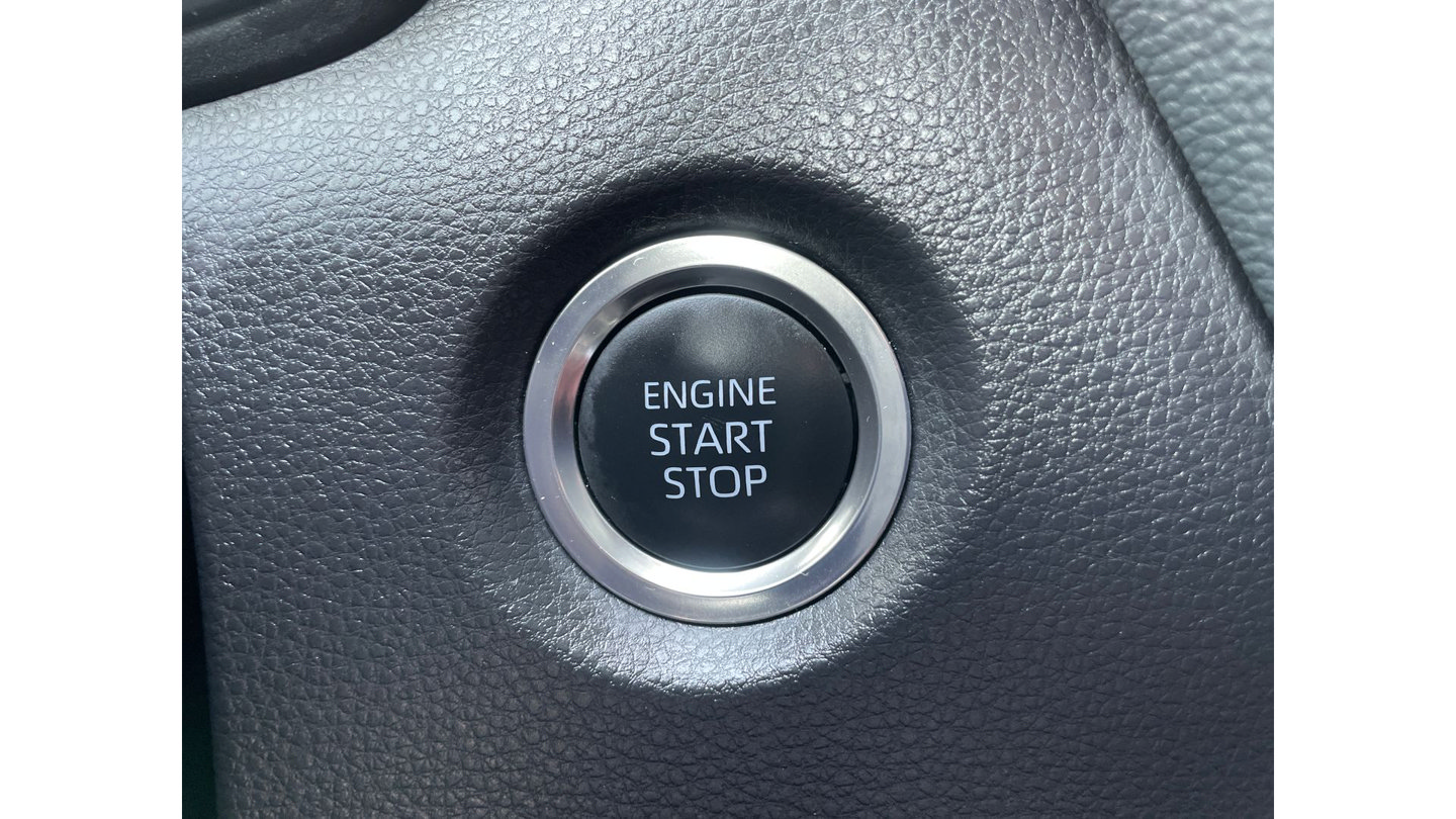 Certified 2025 Toyota Corolla SE w/ Convenience Package FWD image 22