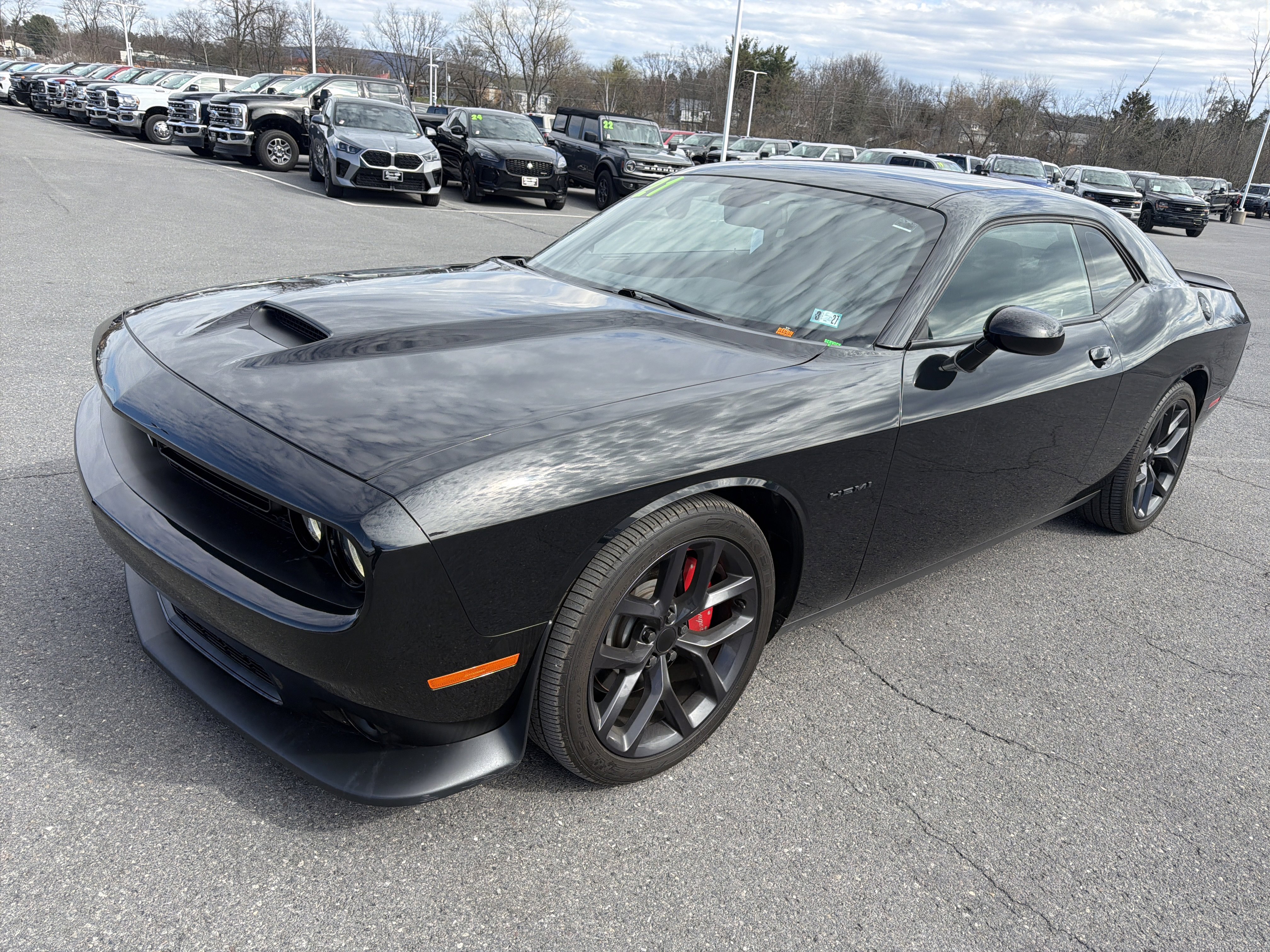 Used 2021 Dodge Challenger R/T w/ Driver Convenience Group image 8