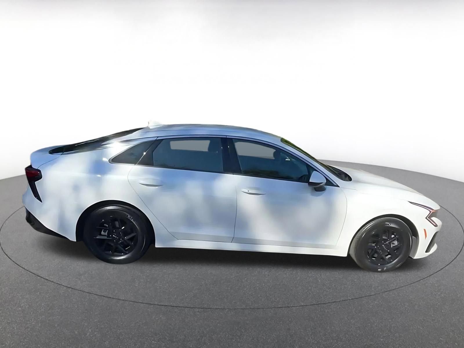 Used 2025 Kia K5 LXS image 16