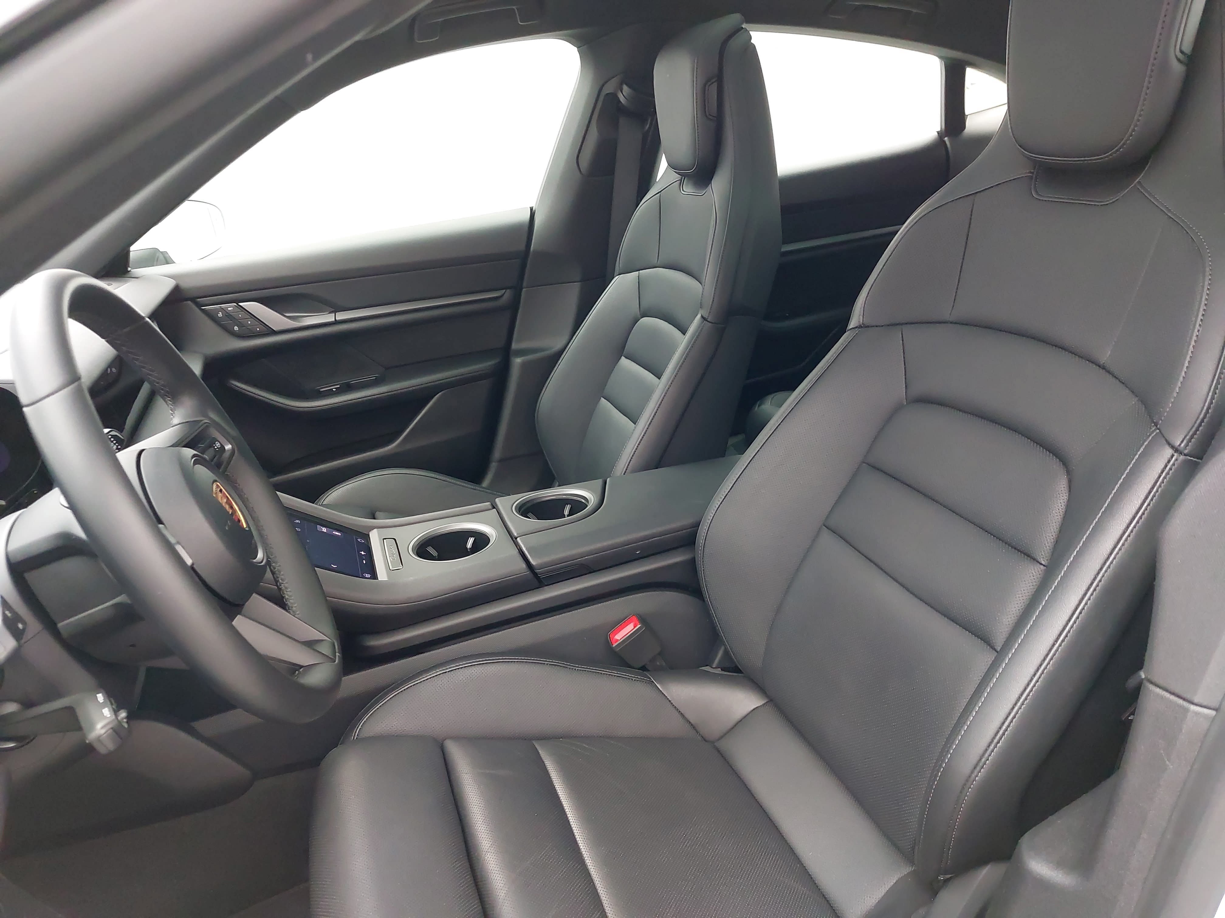 Certified 2025 Porsche Taycan RWD image 17