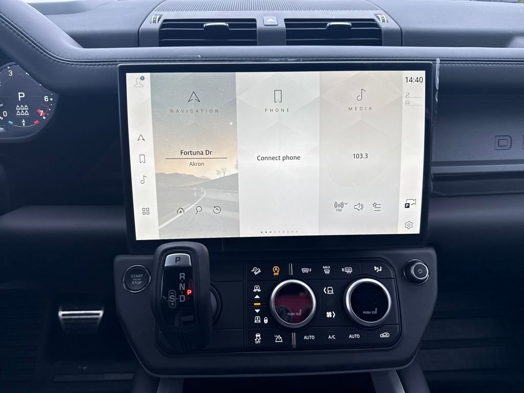 New 2026 Land Rover Defender 130 V8 image 22