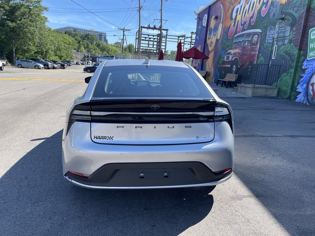 Certified 2025 Toyota Prius Plug-In Hybrid FWD image 4