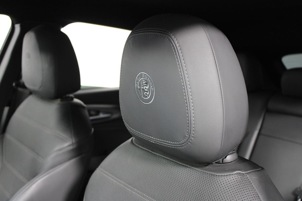 Used 2024 Alfa Romeo Tonale Ti AWD/4WD image 14