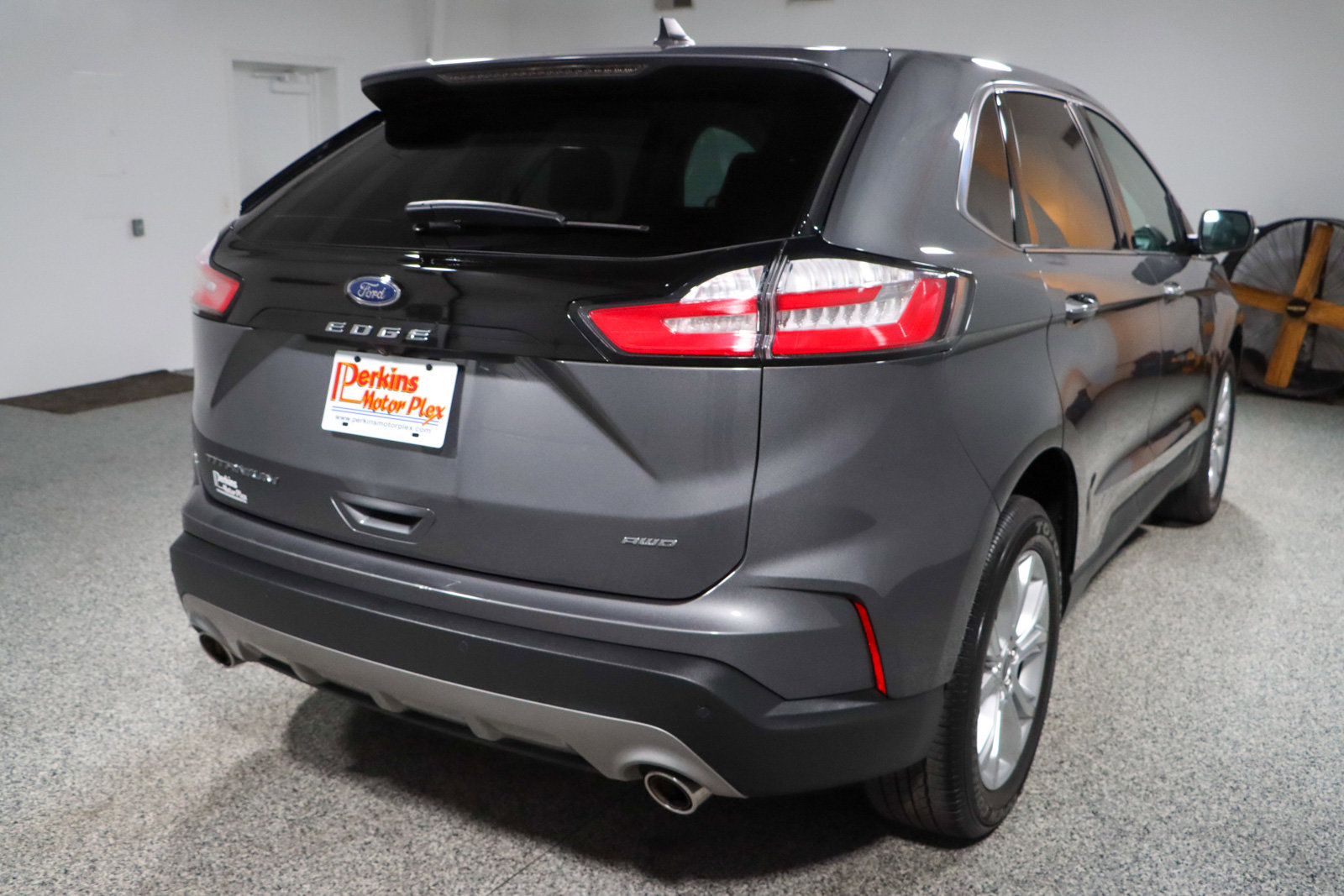 Used 2023 Ford Edge Titanium image 7