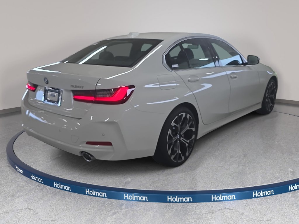 Used 2026 BMW 330i Sedan w/ Convenience Package RWD image 4