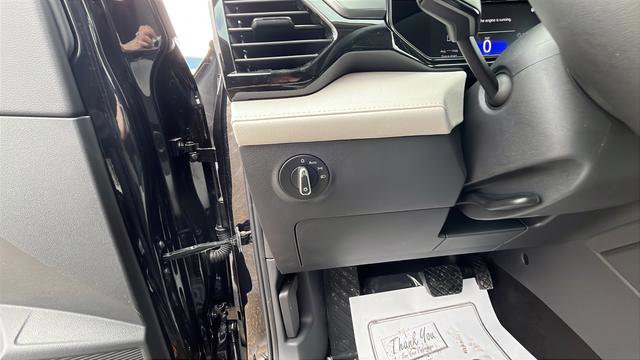 New 2026 Volkswagen Taos S image 10