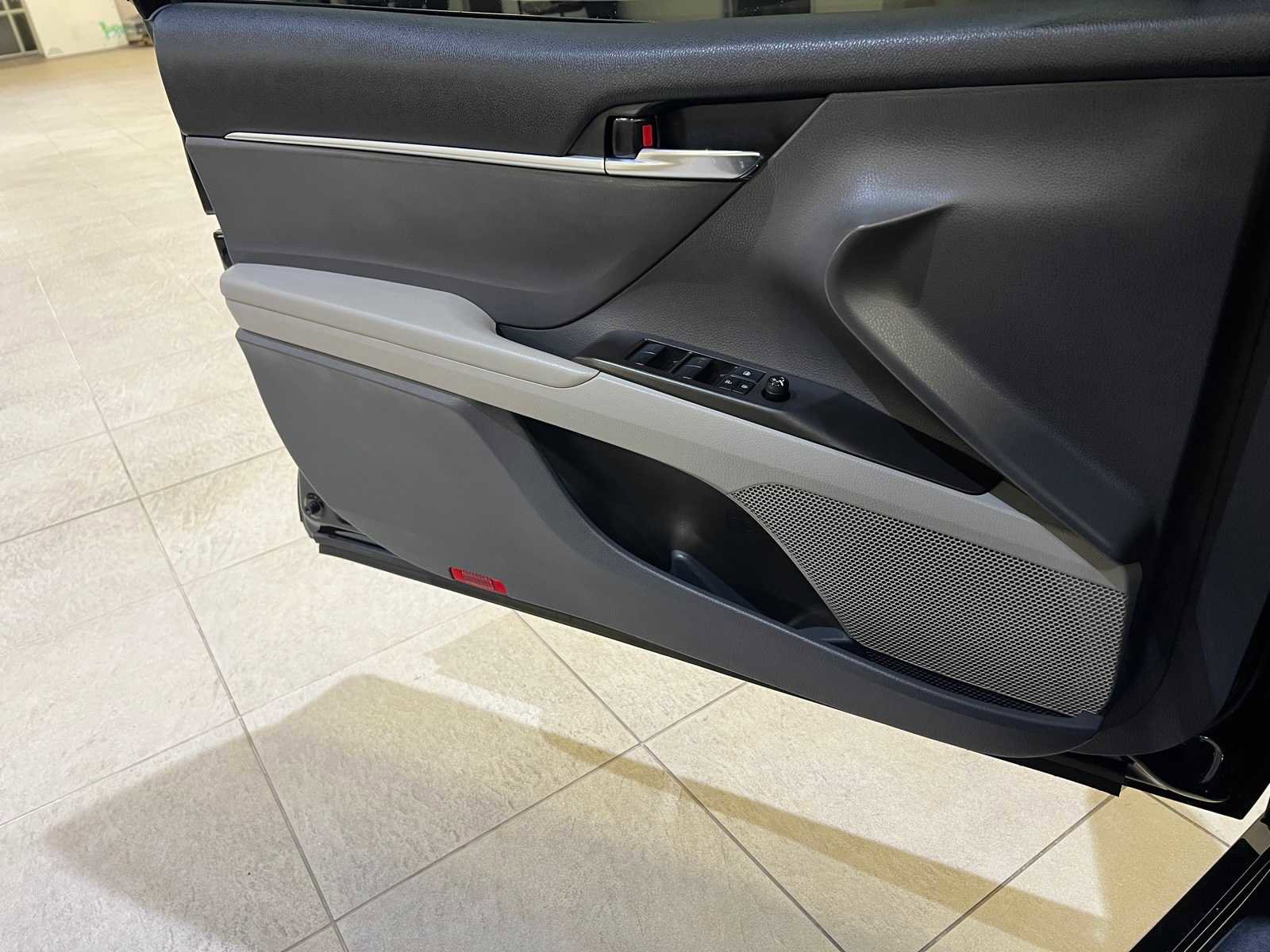 Certified 2022 Toyota Camry LE w/ Carpet Mat Package (TMS) image 17