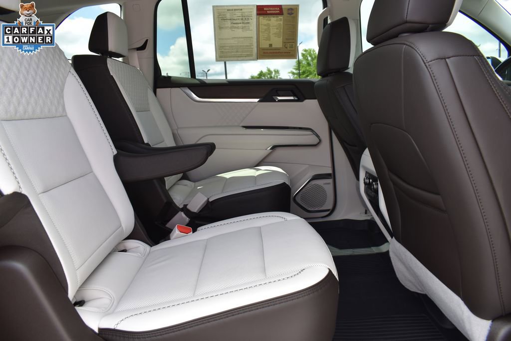 Used 2026 GMC Acadia Denali w/ Super Cruise Package FWD image 15