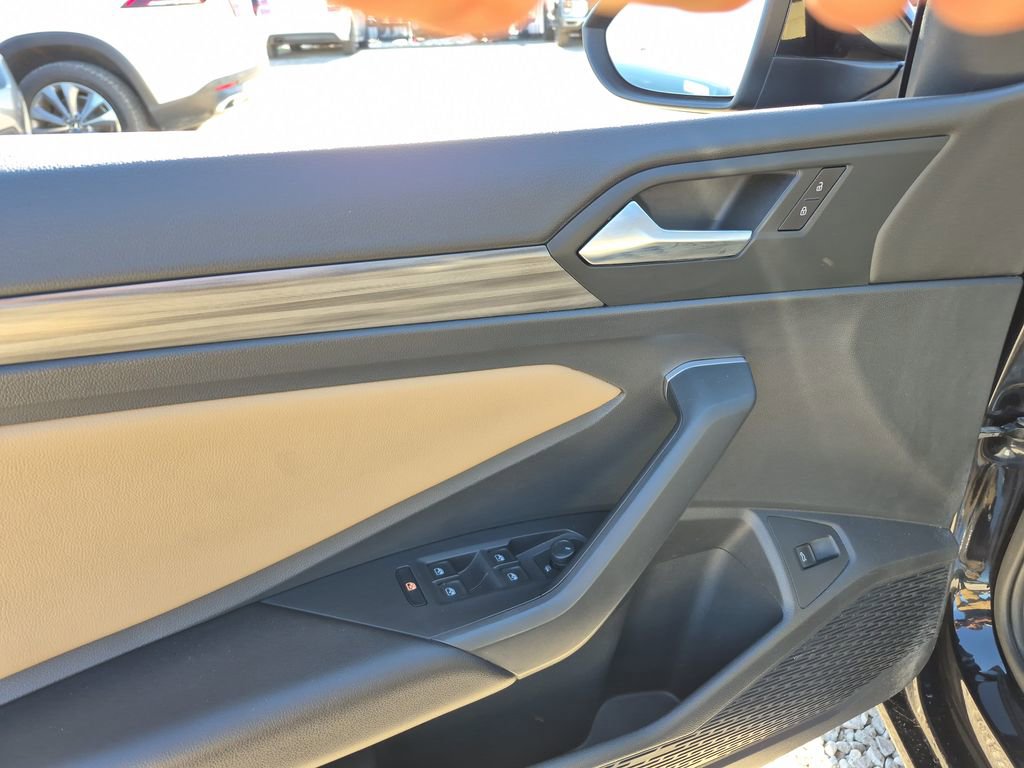 Used 2019 Volkswagen Jetta SEL image 19