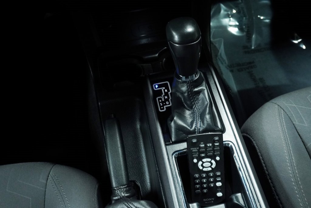 Used 2019 Toyota Tacoma TRD Sport image 19