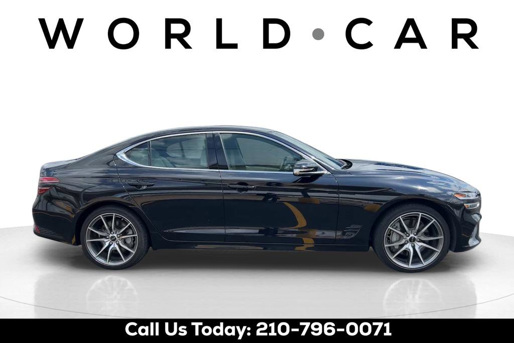 Used 2025 Genesis G70 2.5T image 8