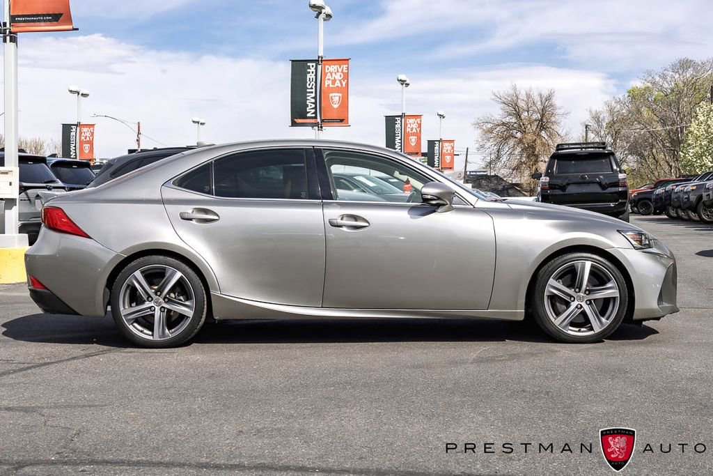 Used 2018 Lexus IS 300 AWD w/ Comfort Package image 17