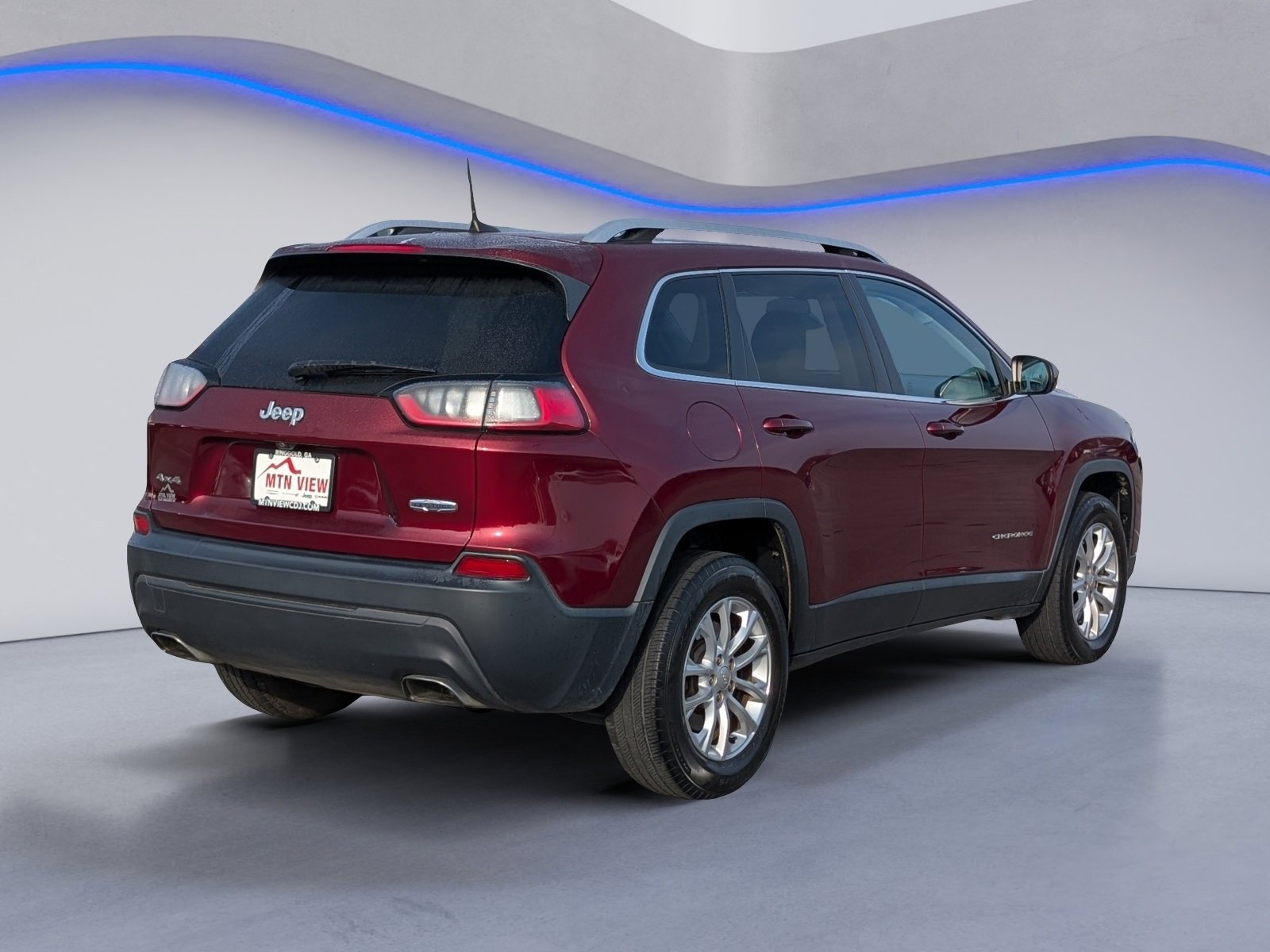 Certified 2019 Jeep Cherokee Latitude w/ Cold Weather Group image 8