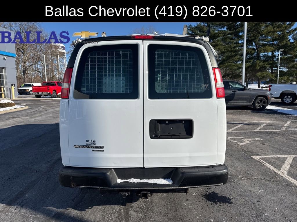 Used 2015 Chevrolet Express 2500 image 26