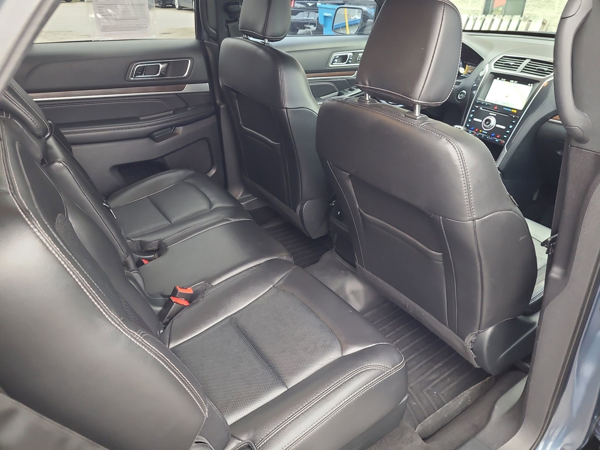 Used 2018 Ford Explorer Limited w/ Equipment Group 301A image 30