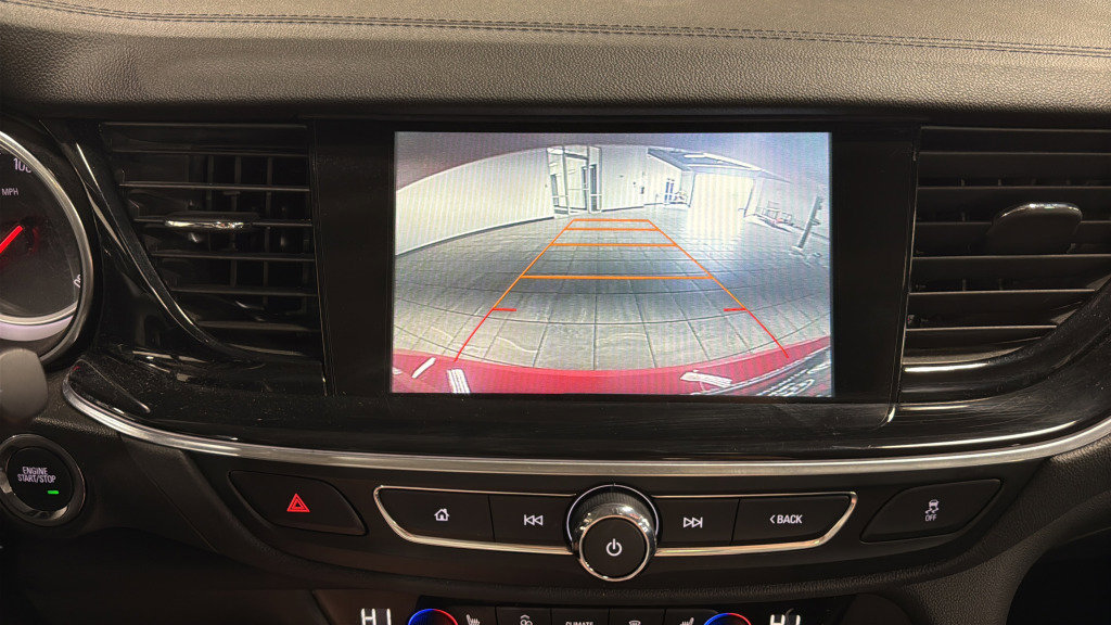 Used 2018 Buick Regal Essence w/ Driver Confidence Package #1 image 28