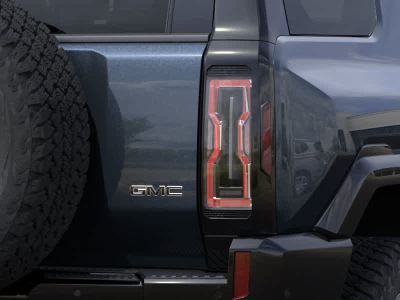 New 2026 GMC Hummer EV SUV w/ LPO, Sport Package AWD/4WD image 11