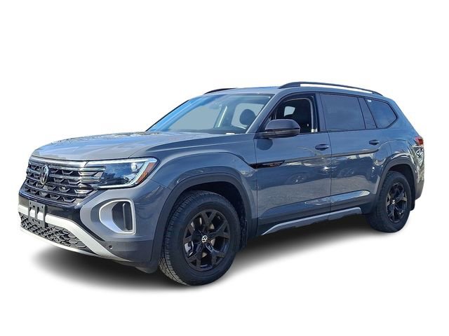 Used 2025 Volkswagen Atlas Peak Edition SE image 3