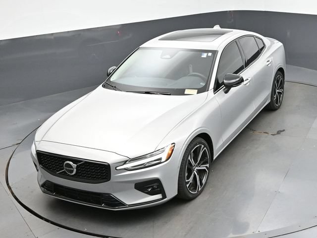 Used 2024 Volvo S60 B5 Plus AWD/4WD image 42