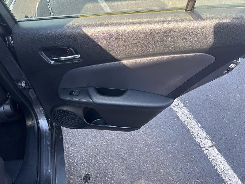 Used 2020 Toyota Prius LE image 29