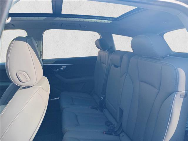 Certified 2025 Audi Q7 2.0T Premium Plus w/ Premium Plus Package image 11