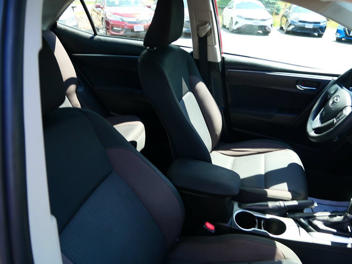 Used 2017 Toyota Corolla LE FWD image 26