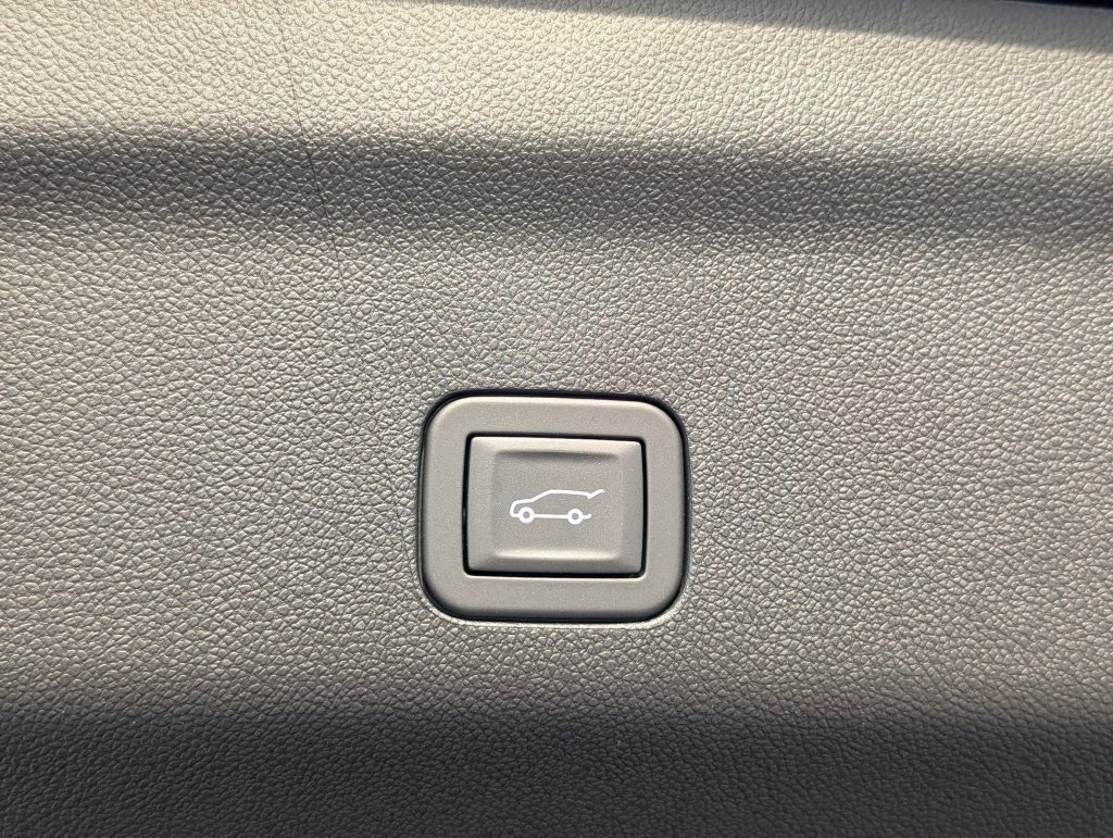 New 2026 Chevrolet Tahoe High Country RWD image 39