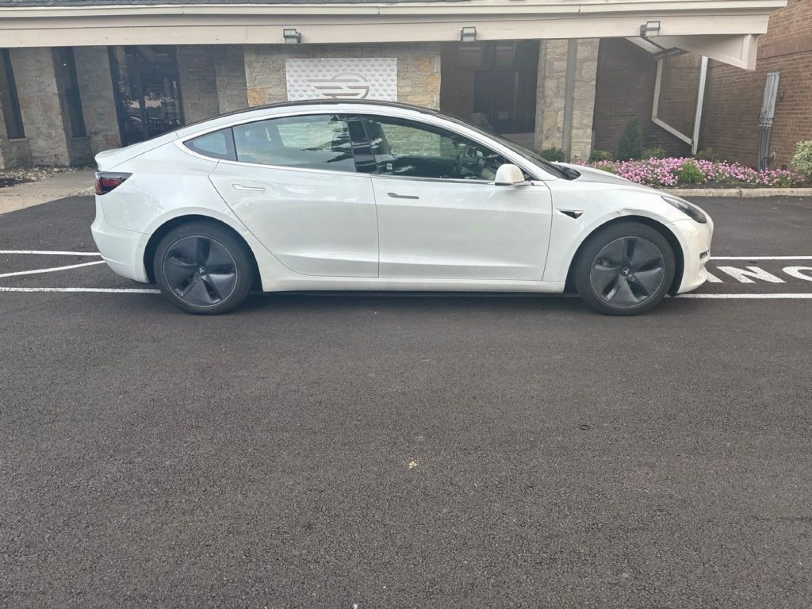 Used 2020 Tesla Model 3 Long Range AWD/4WD image 6