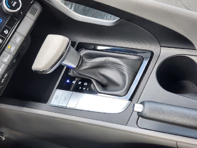 Used 2024 Hyundai Elantra SEL FWD image 21
