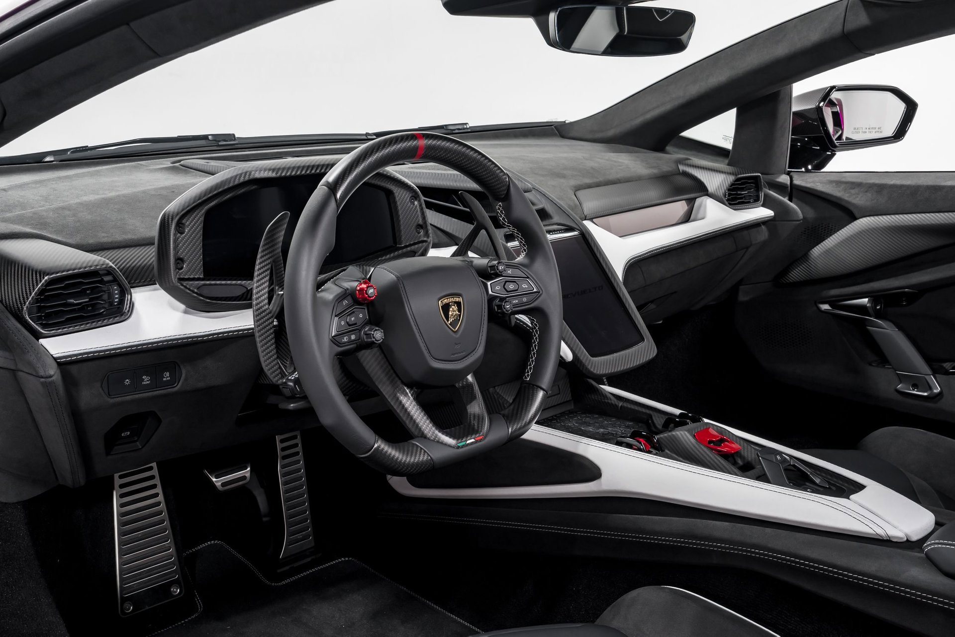 Used 2024 Lamborghini Revuelto image 11