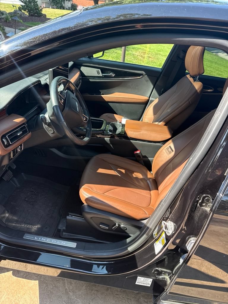 Used 2023 Lincoln Nautilus Reserve w/ Monochromatic Package AWD/4WD image 6