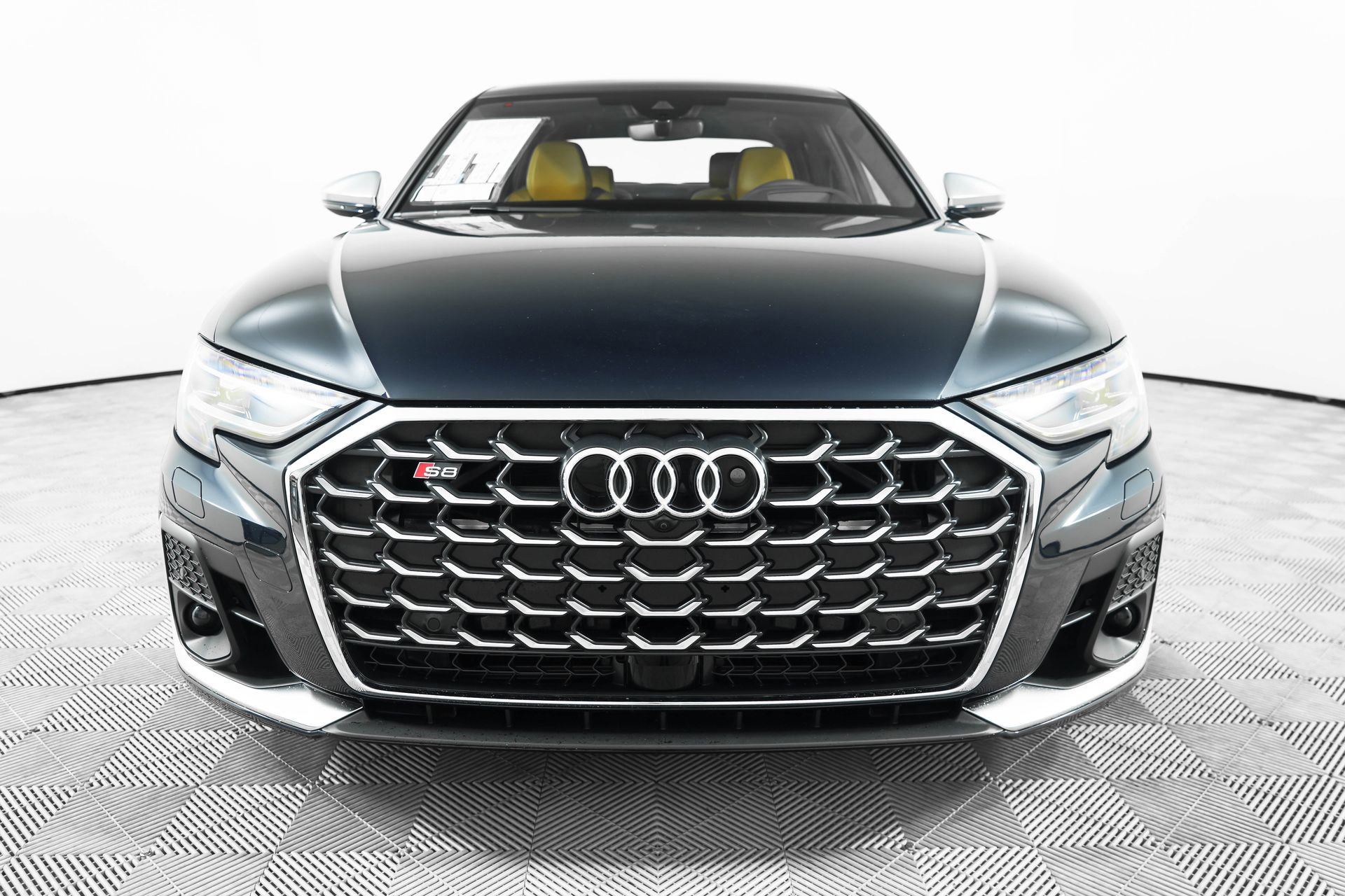 New 2025 Audi S8 image 2
