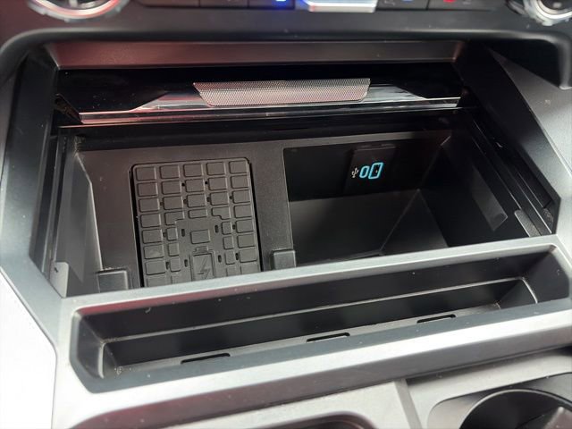 Used 2024 Ford F250 Lariat w/ Lariat Ultimate Package image 21