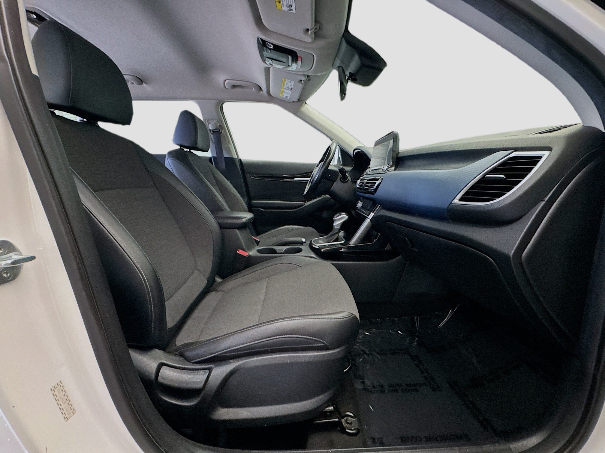 Used 2022 Kia Seltos S FWD image 19